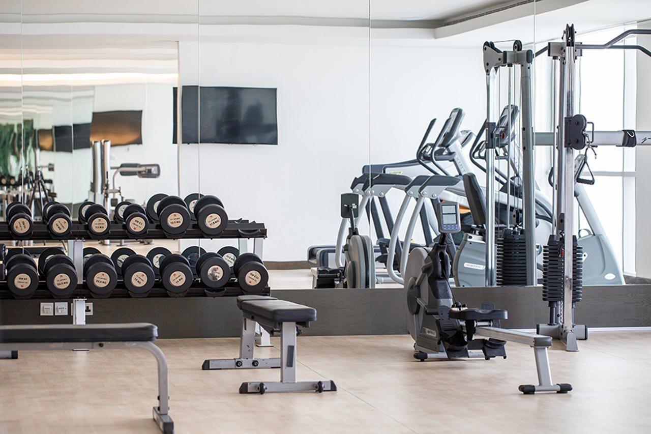 Royal M Al Aqah Beach Resort By Gewan Ngoại thất bức ảnh A gym