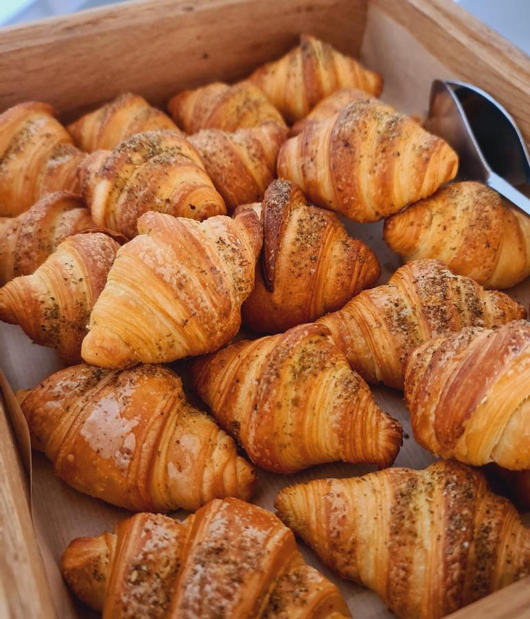 Royal M Al Aqah Beach Resort By Gewan Ngoại thất bức ảnh Croissants