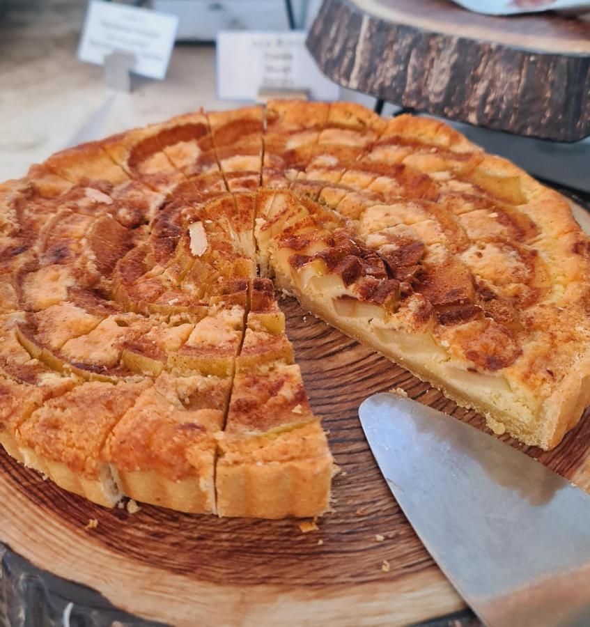 Royal M Al Aqah Beach Resort By Gewan Ngoại thất bức ảnh A traditional Polish cheesecake