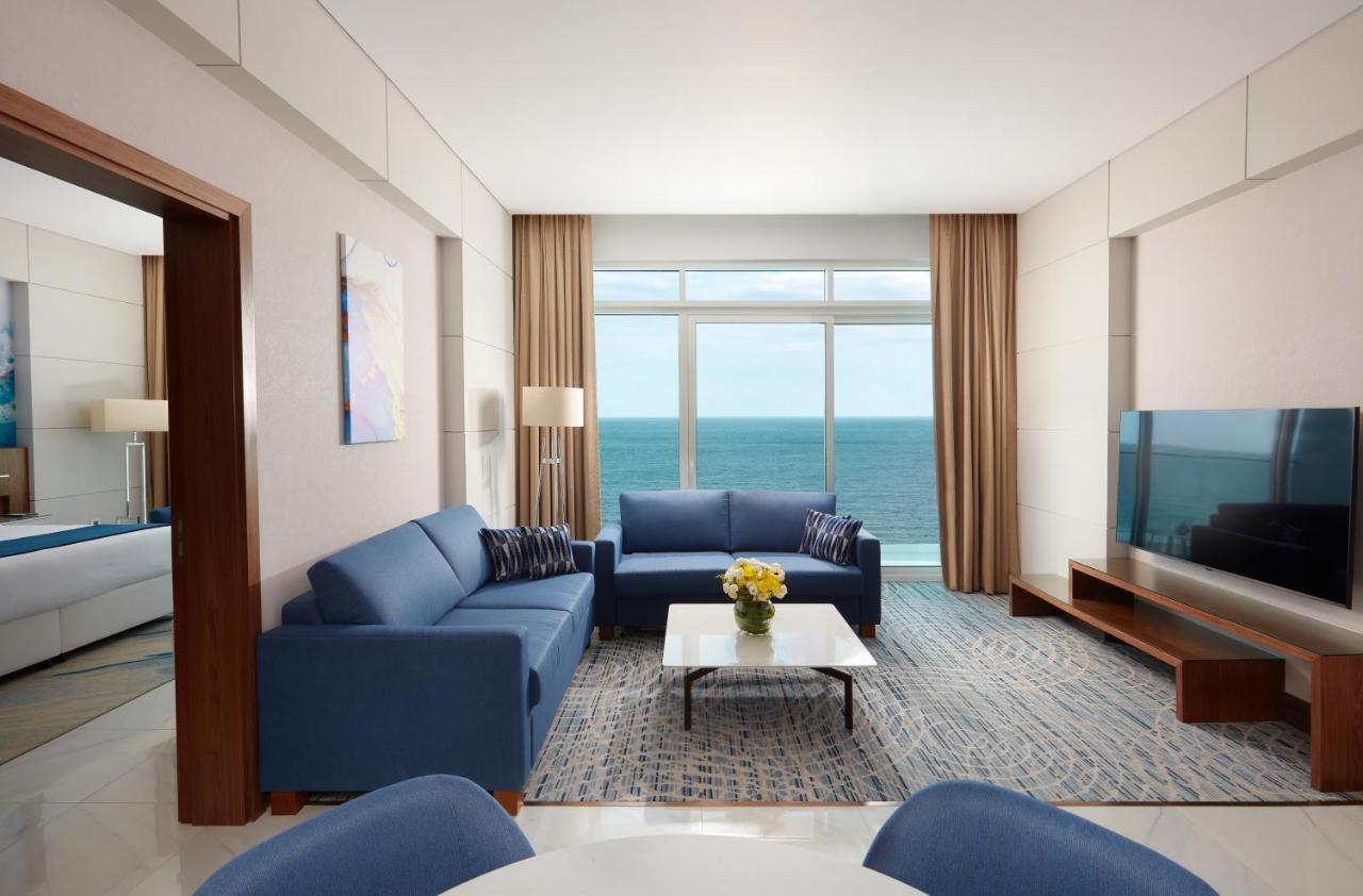 Royal M Al Aqah Beach Resort By Gewan Ngoại thất bức ảnh A living room at the hotel