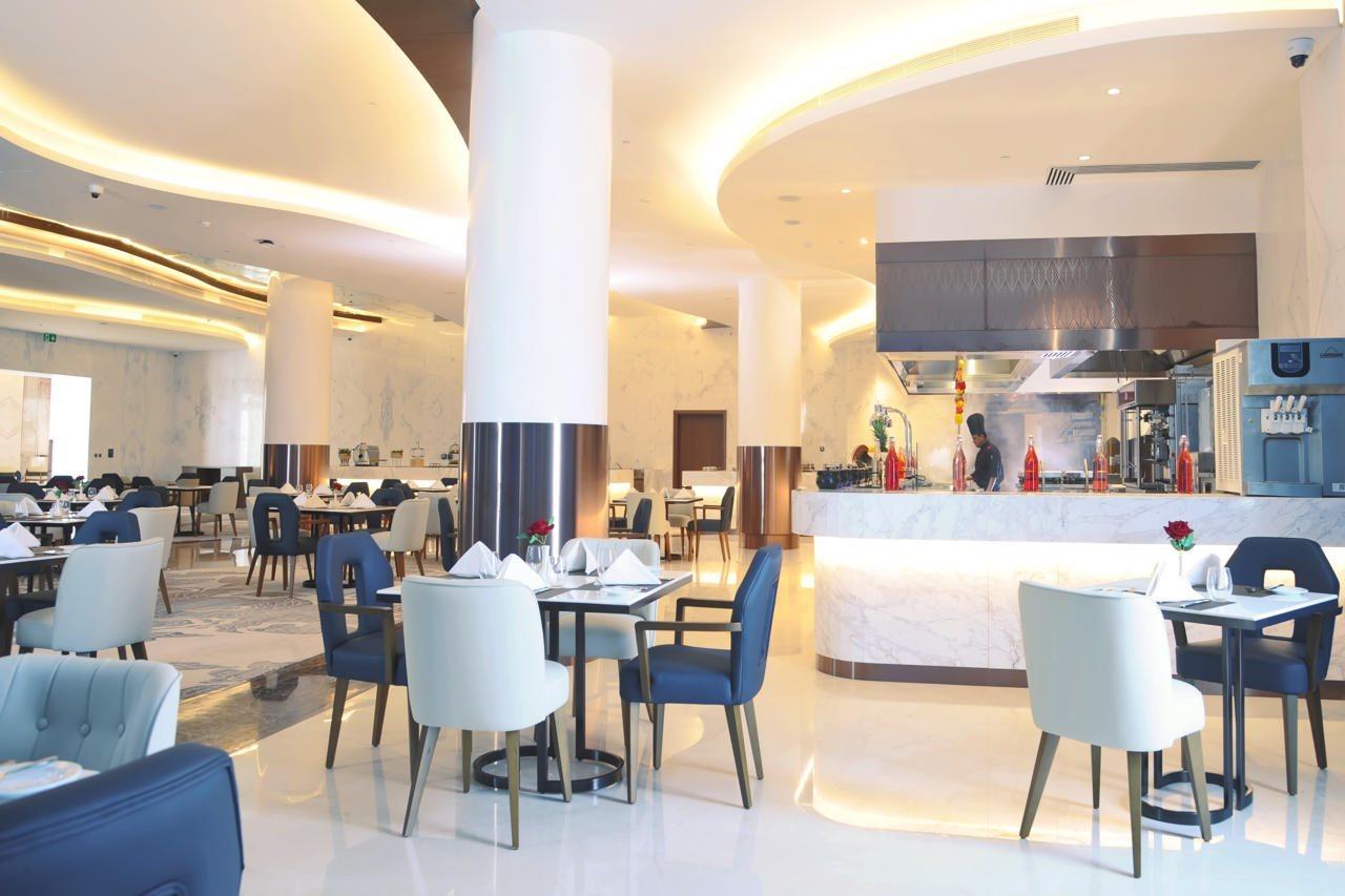 Royal M Al Aqah Beach Resort By Gewan Ngoại thất bức ảnh The restaurant